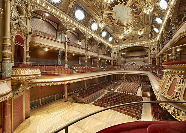 GENEVE, Victoria Hall